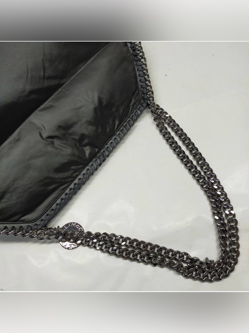 Stella McCartney Black Puffer Shoulder Bag with Chain Trim - Picture 5 of 9